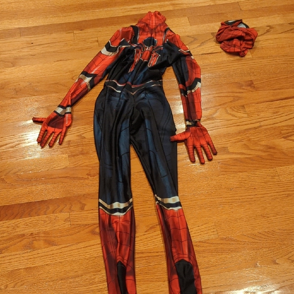 MCU Iron Spider Cosplay Suit - Picture 3 of 8